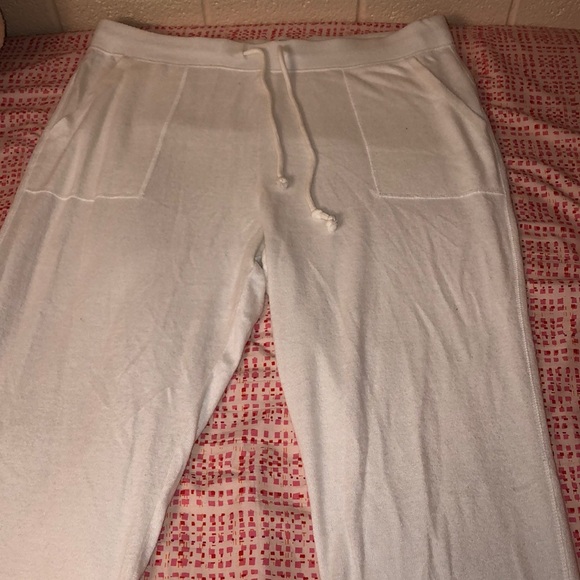 Abercrombie & Fitch Pants - ABERCROMBIE AND FITCH white joggers